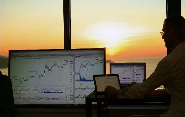 Akun Demo Trading: Solusi Hadapi Pasar Volatil 2026