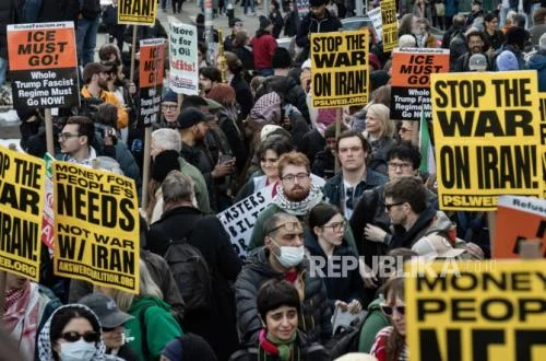 Kepentingan Nasional: Siapa Benar-Benar yang Menentukan?