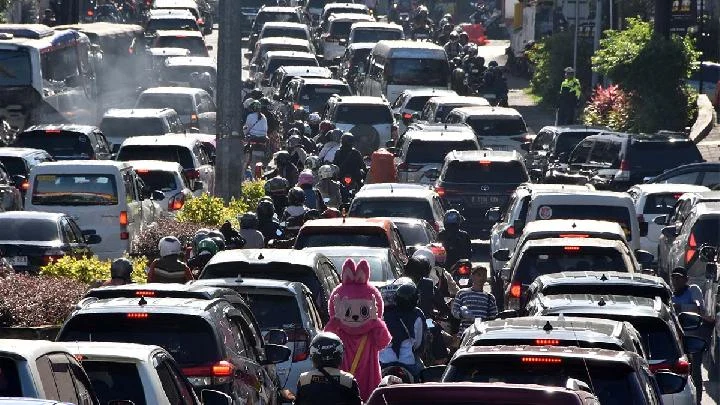 Lalu Lintas Puncak Ramai Lancar Jelang Akhir Libur Lebaran 2026