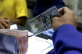 Rupiah Melemah ke Rp 17.002, Ini Penyebabnya