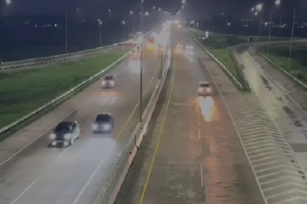 Sistem One Way Lokal Diterapkan Tangani Kemacetan Tol Trans Jawa KM 390-70 Tahun 2026