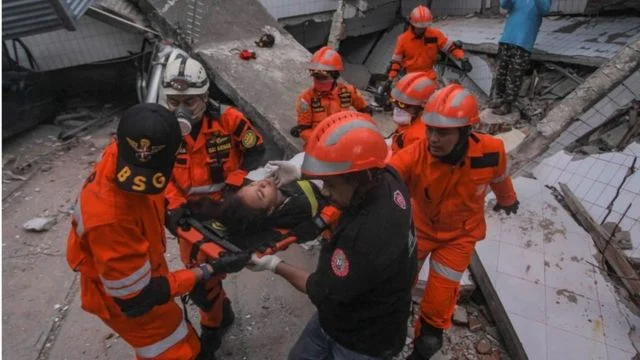 2.200 Warga Pulau Mayau Mengungsi Akibat Peringatan Tsunami