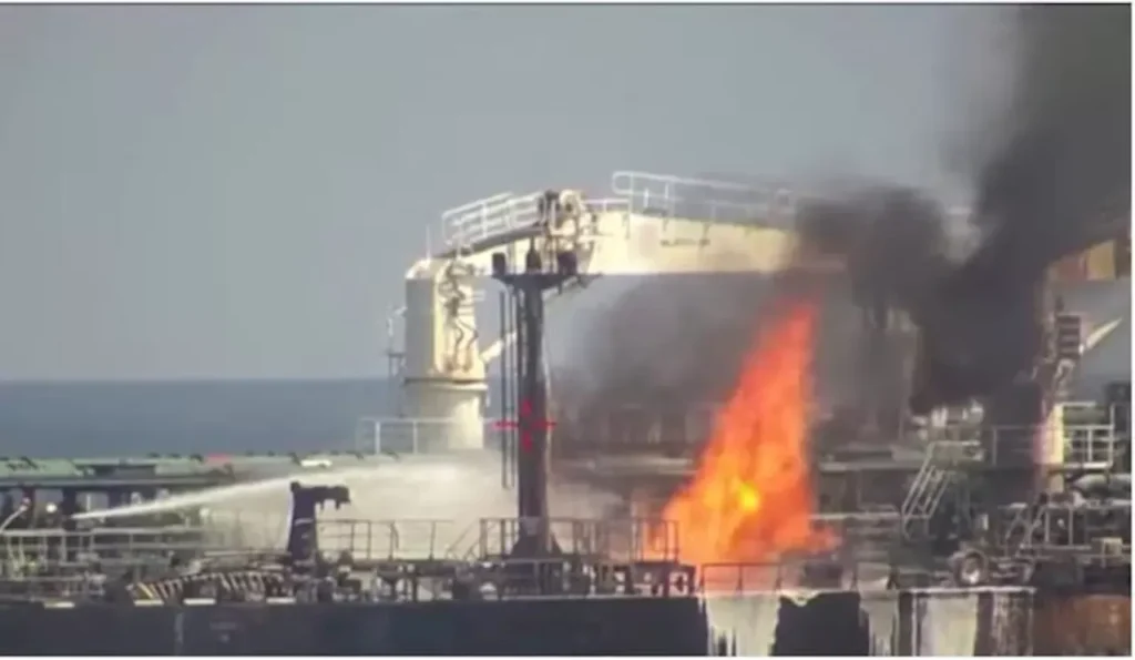 IRGC Serang Kapal Induk AS Abraham Lincoln dengan 4 Rudal