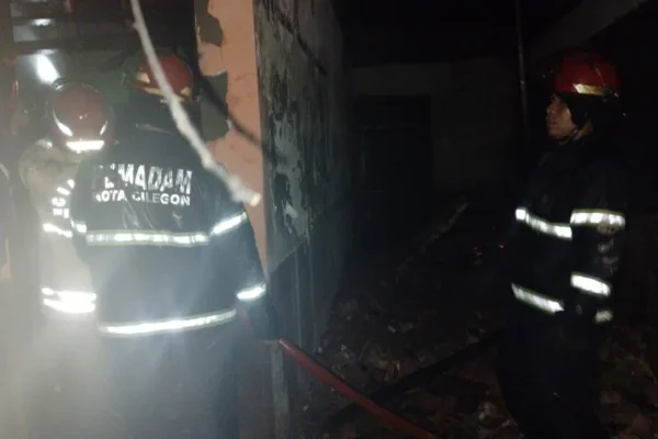 Kebakaran SDN 1 Namlea Buru: 9 Ruang Kelas Ludes, Ratusan Aset Hangus