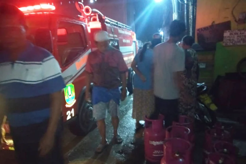 Kebakaran SPBE Bekasi Lukai 12 Orang, Luka Bakar Parah