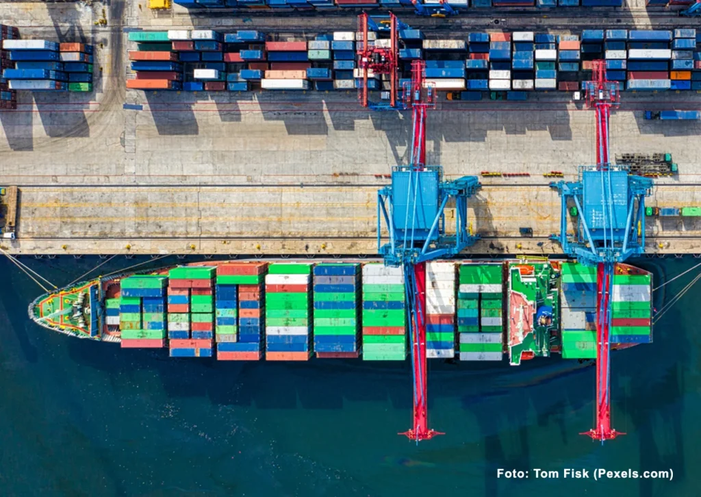 Neraca Dagang Indonesia Februari 2026 Surplus USD 1,27 Miliar