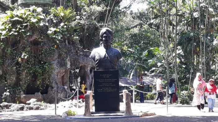 Ragunan Raden Saleh: Kisah Kebun Binatang Tertua RI