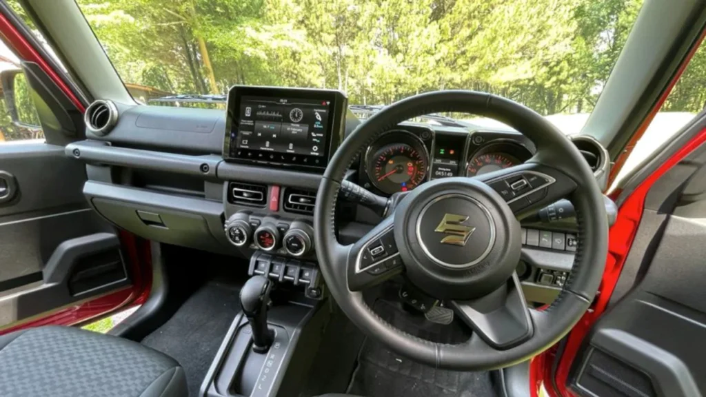 Suzuki Jimny 5-Pintu Gandeng FLEXL, Lelucon April Mop 2026